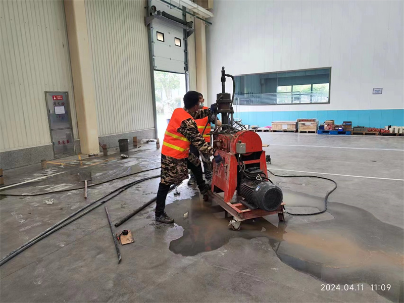 海丰厂房地面下沉塌陷注浆加固施工